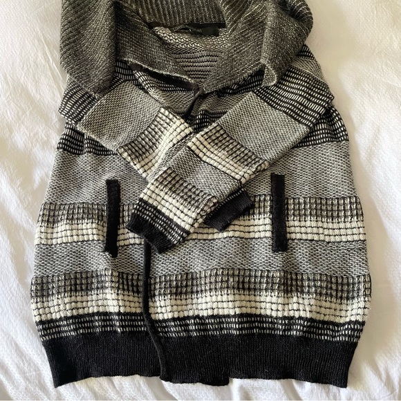 YIGAL AZROUEL 100% Baby Alpaca Jacquard Knit Cardigan Sweater Size XS/S - Picture 12 of 14